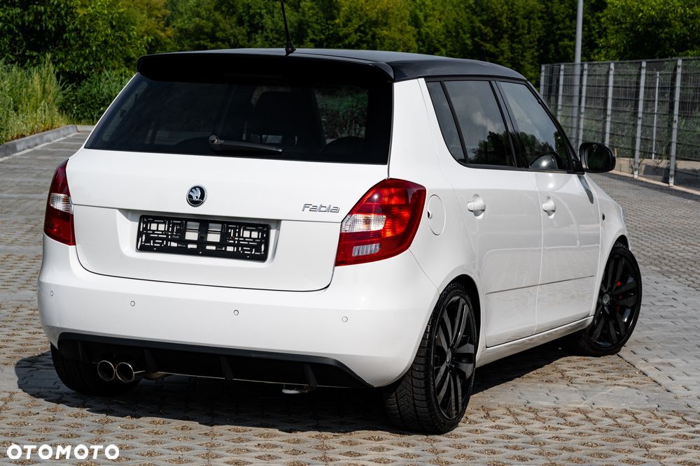 Skoda Fabia 1.4 TSI DSG RS - 12