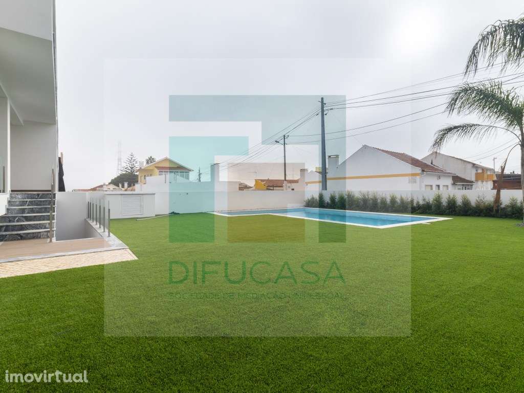 Moradia T3, rés do chão e 1º andar com Cave (Garagem + Arrumos) e P... - Grande imagem: 3/21