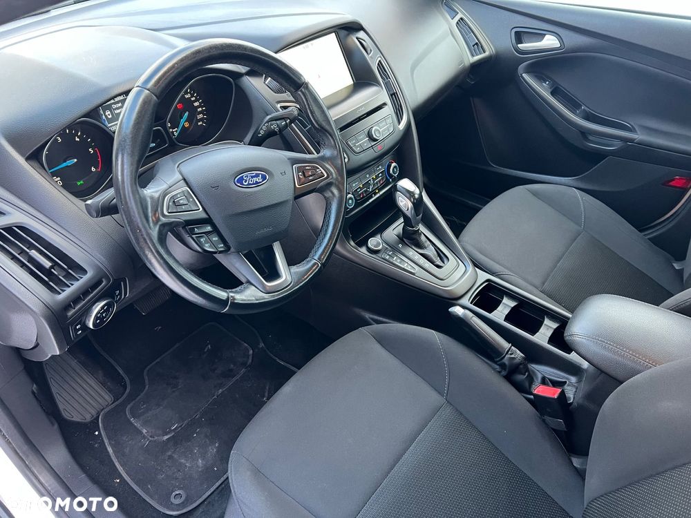 Ford Focus 2.0 EcoBlue STart-Stopp-System ACTIVE - 27