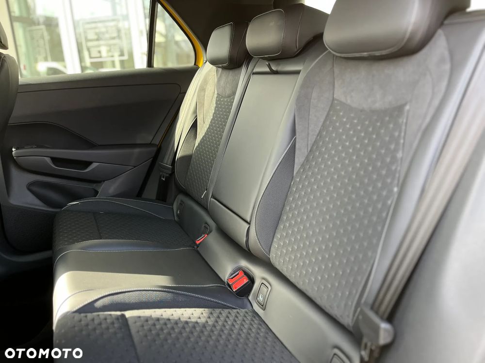 Volkswagen T-Roc 1.5 eTSI OPF DSG R-Line - 17