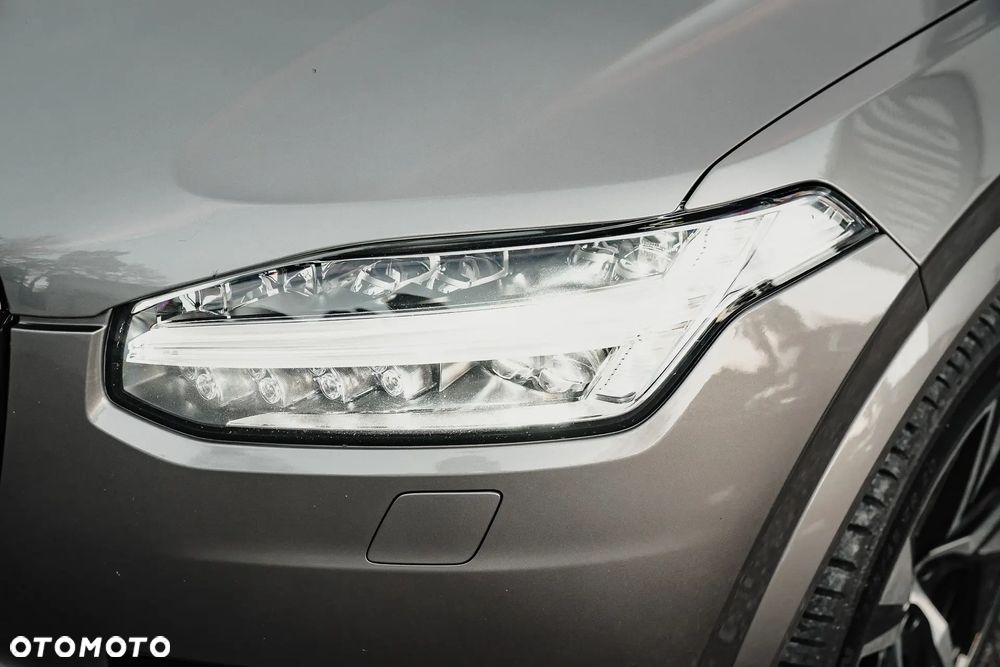 Volvo XC 90 T8 AWD Twin Engine Geartronic RDesign - 11