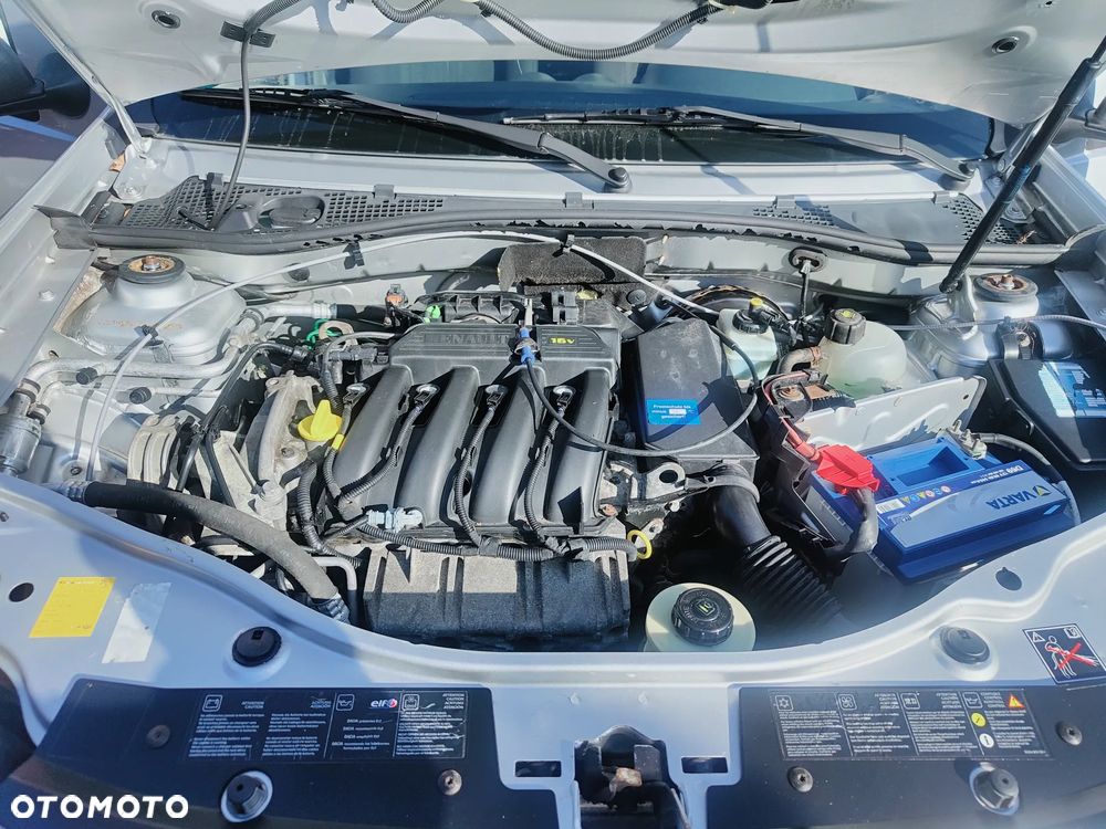 Dacia Duster 1.6 16V 4x2 Laureate - 31