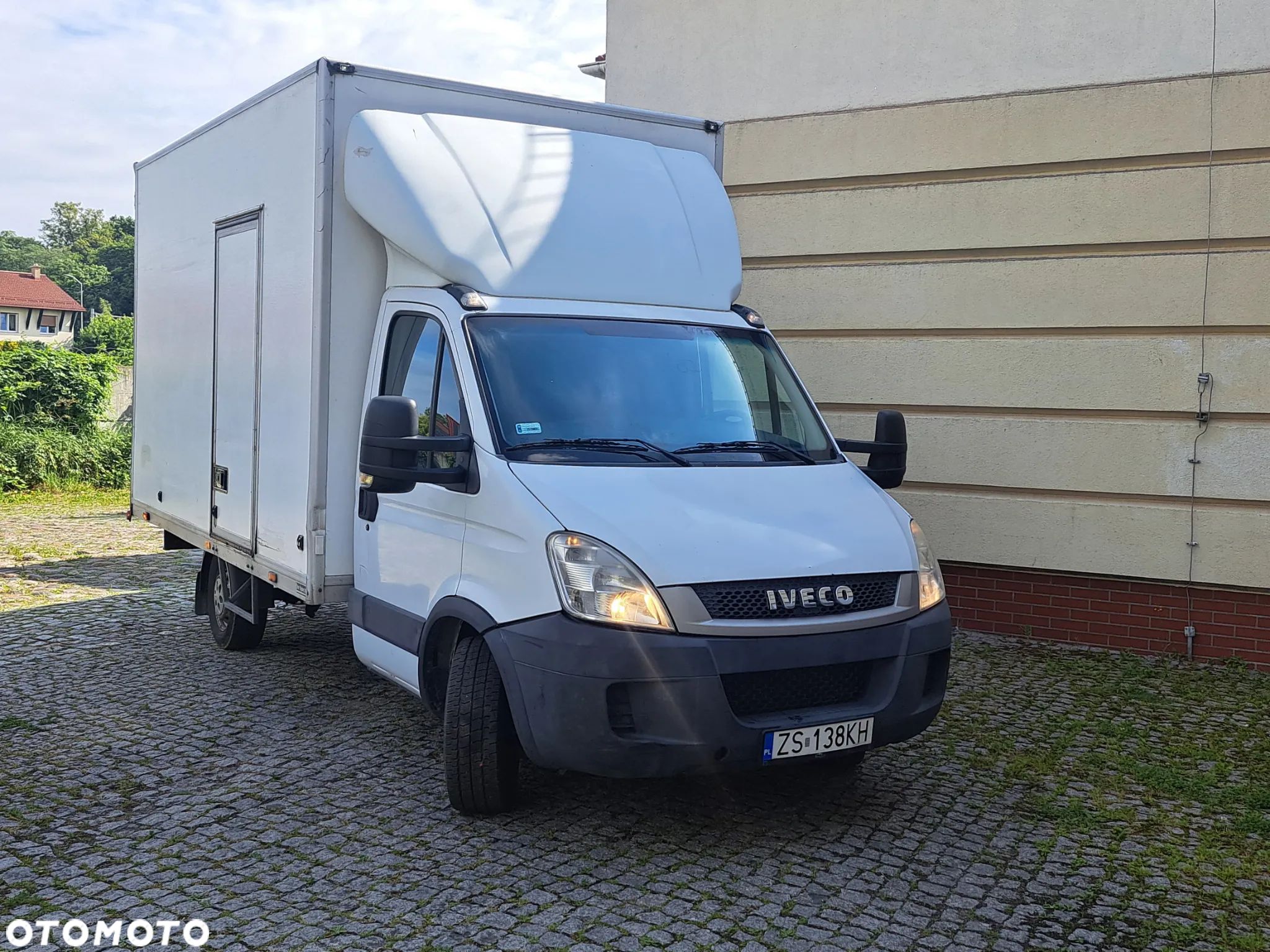Iveco turo faily 35s13 - 1