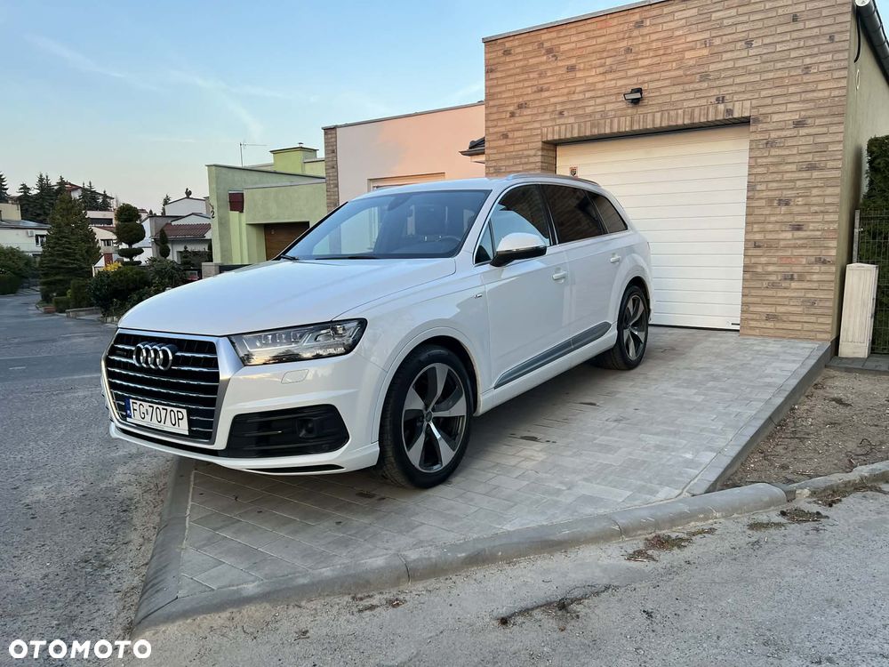 Audi Q7 - 7
