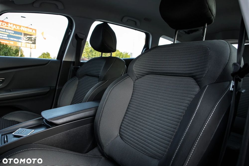 Renault Scenic - 32