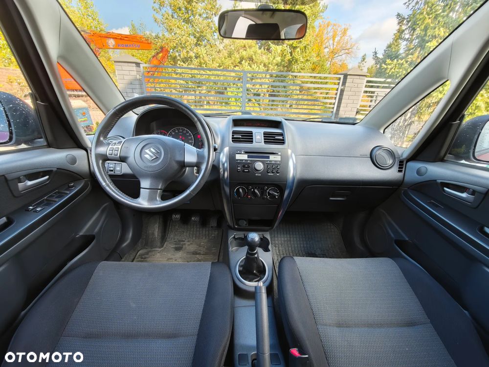 Suzuki SX4 1.6 GLX / Comfort - 9