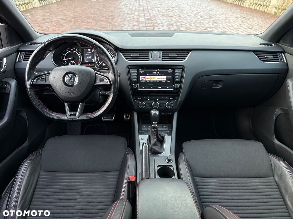 Skoda Octavia 2.0 TSI RS DSG - 8