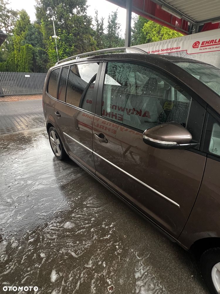 Volkswagen Touran 2.0 TDI DPF Highline DSG - 5