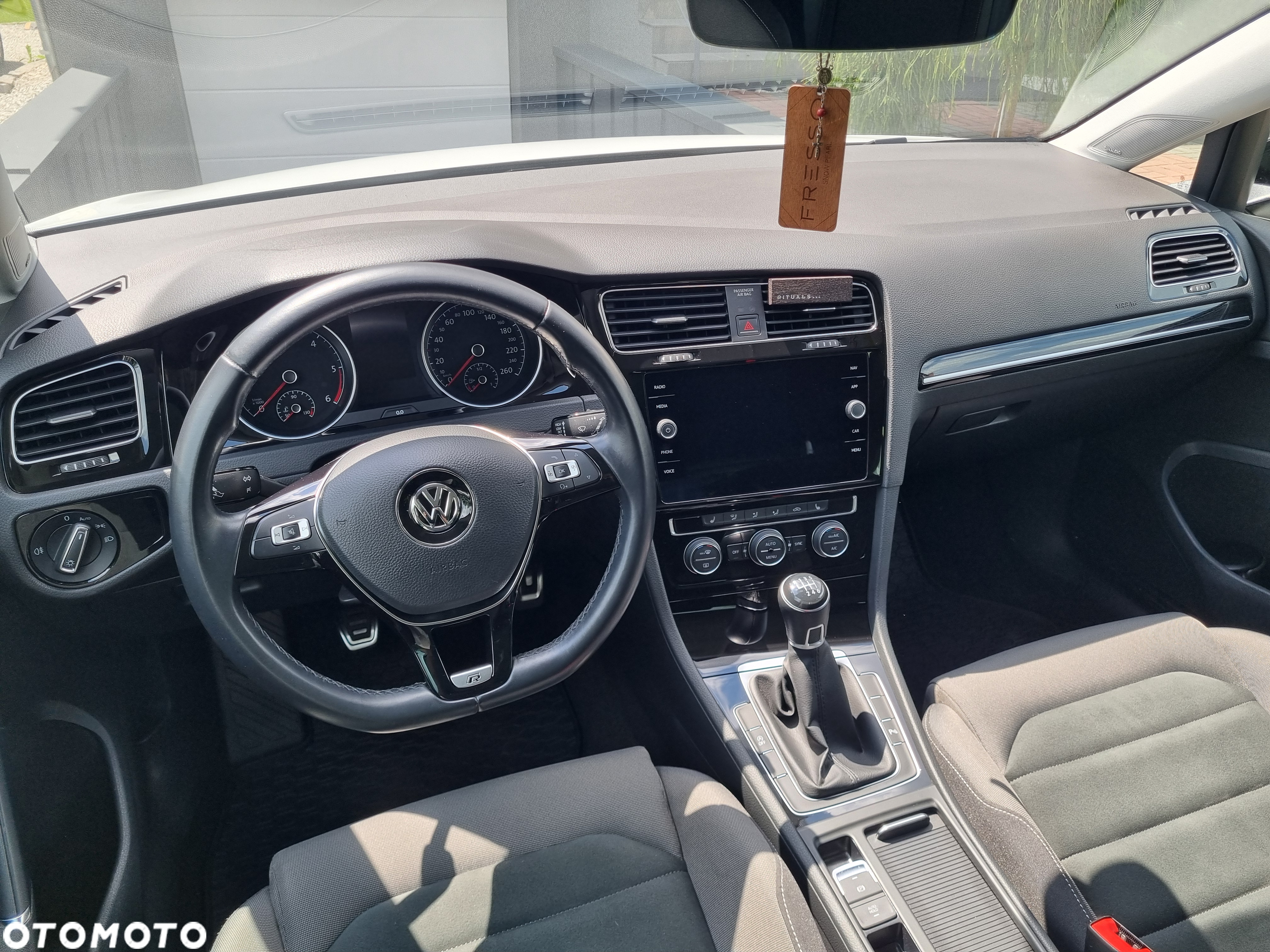 Volkswagen Golf 2.0 TDI (BlueMotion Technology) Highline - 13