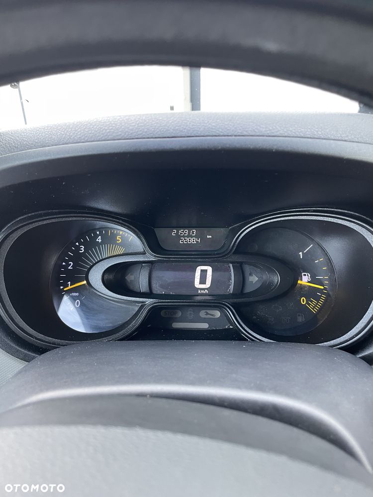 Renault TRAFIC - 10