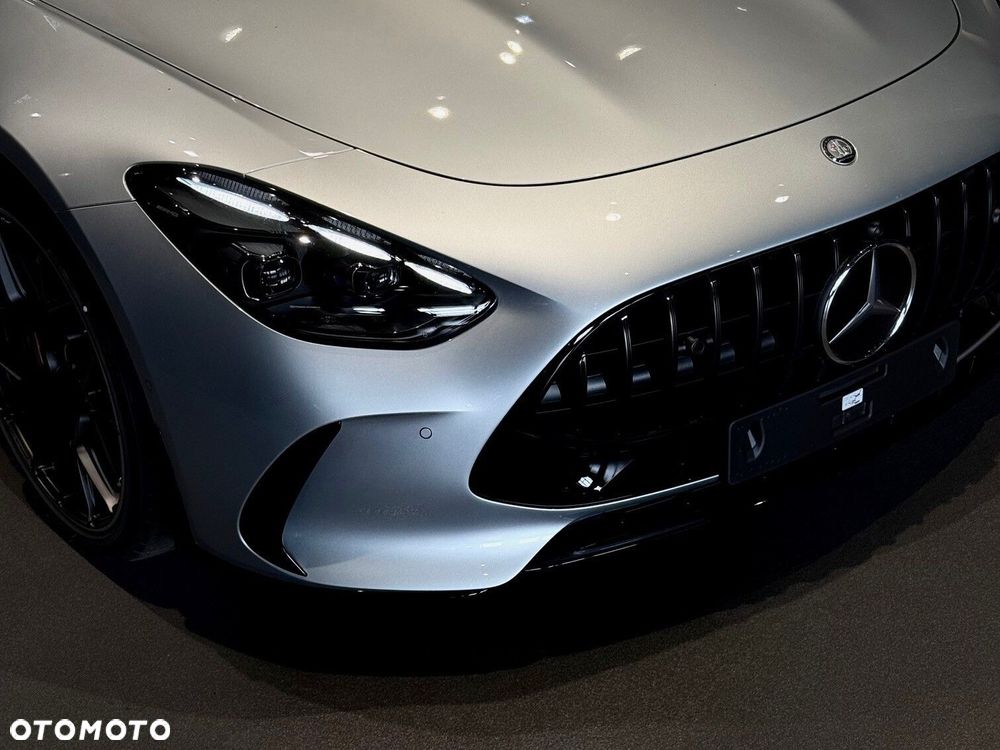 Mercedes-Benz AMG GT - 4
