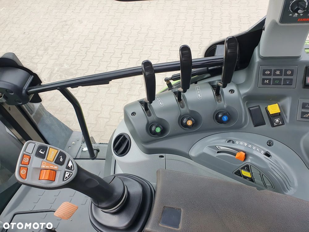 Claas Arion 410 CIS - 12
