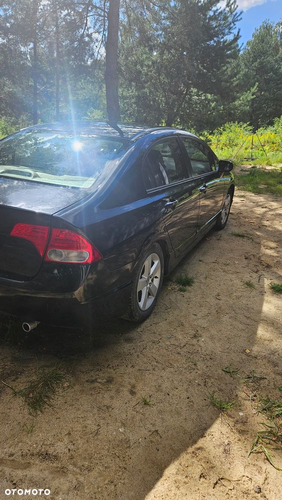 Honda Civic 1.8 Executive - 15