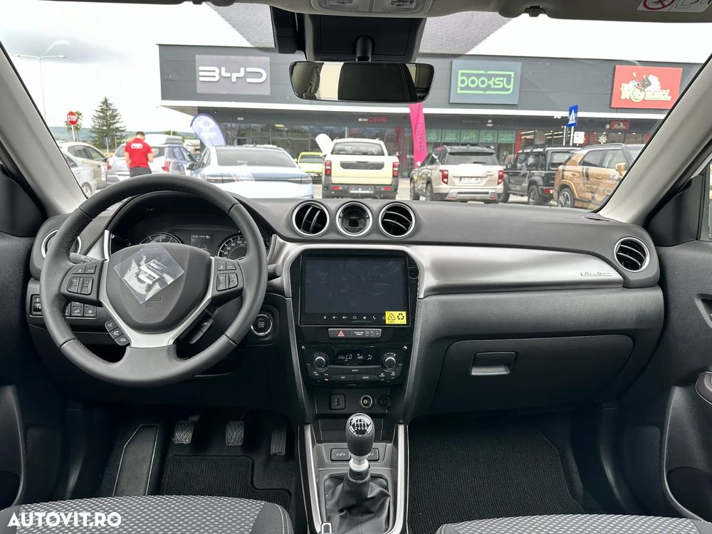 Suzuki Vitara - 8