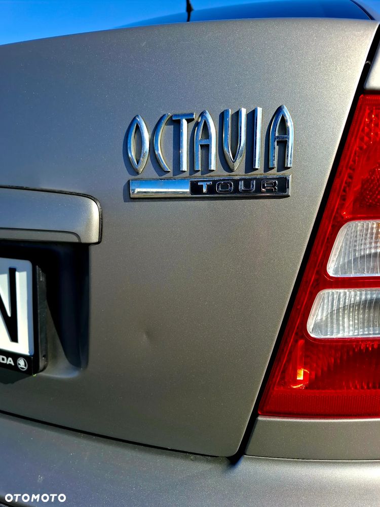 Skoda Octavia 1.6 Tour - 16