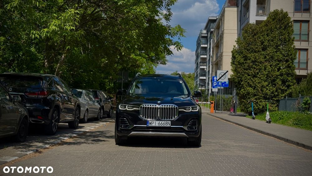 BMW X7 xDrive40i - 18