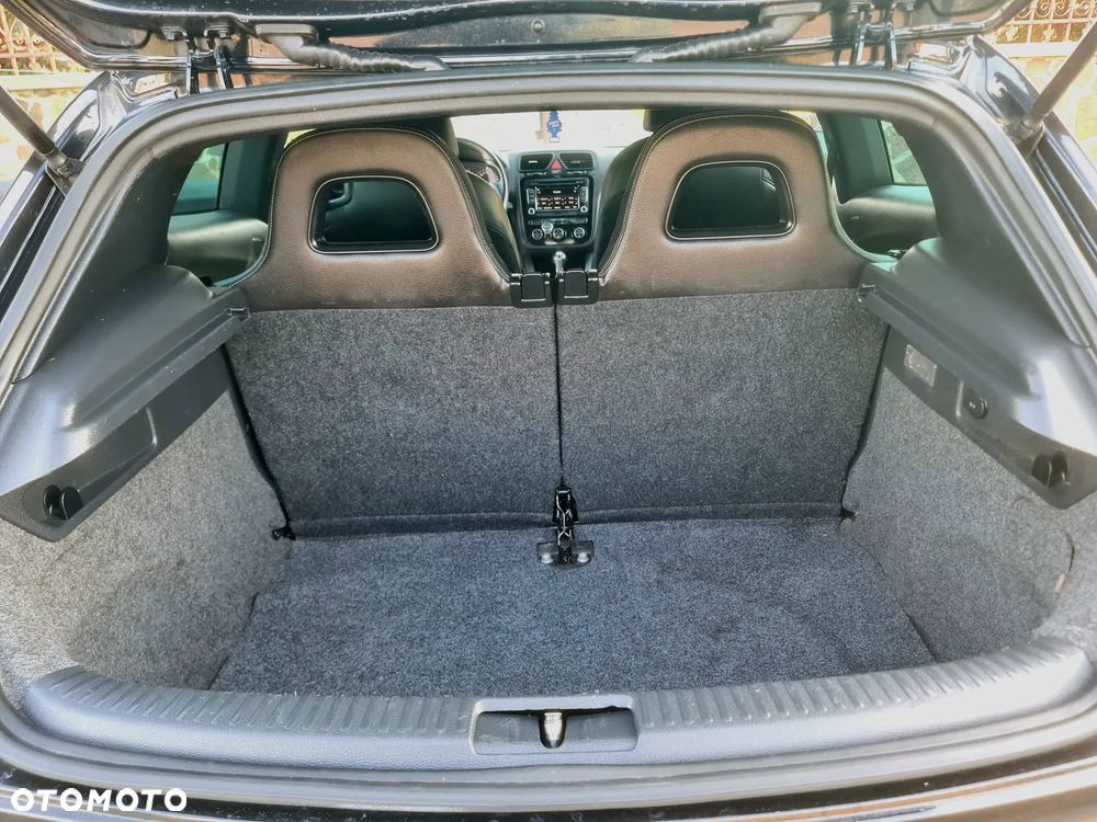 Volkswagen Scirocco - 34