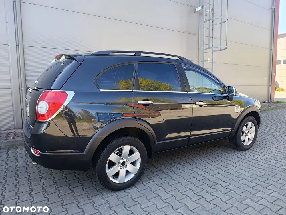 Chevrolet Captiva 2.4 2WD 7 Sitzer LS Family Edition - 8