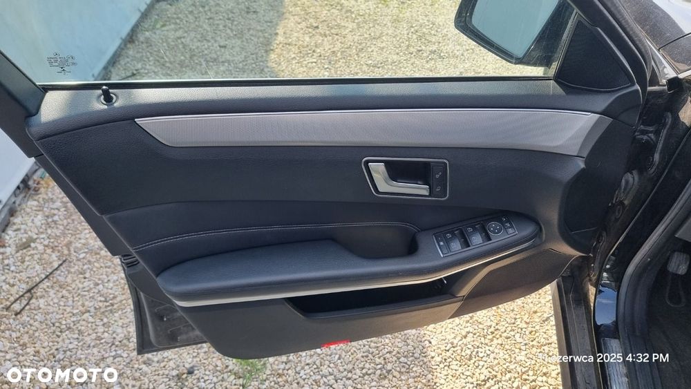 Mercedes-Benz Klasa E - 28