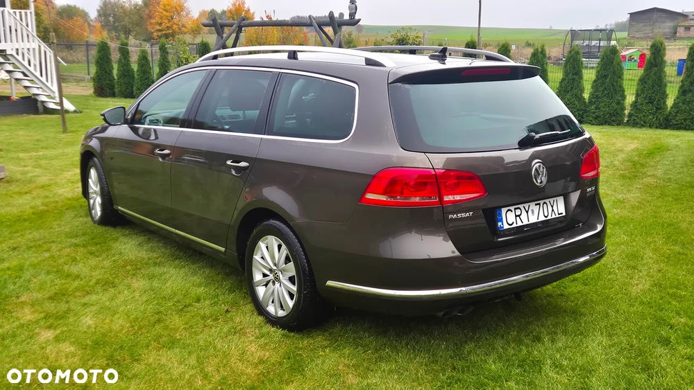 Volkswagen Passat 2012 photo 5