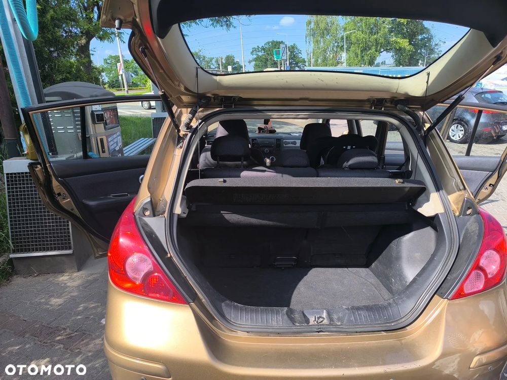 Nissan Tiida 1.6 Acenta - 10