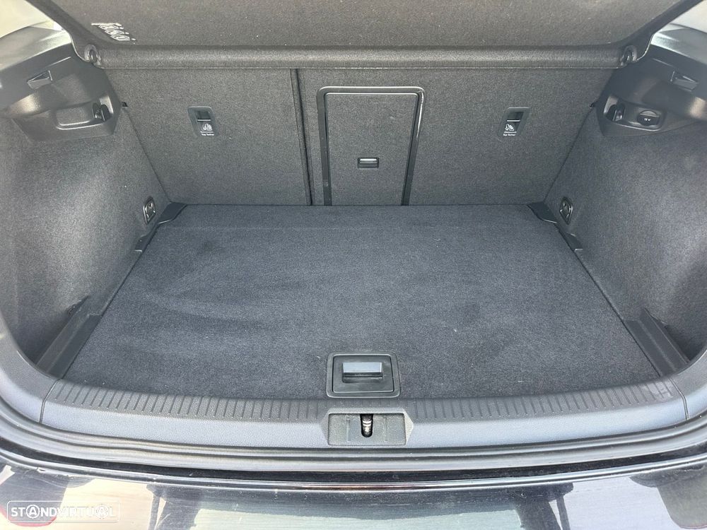VW Golf 1.6 TDi Confortline - 13