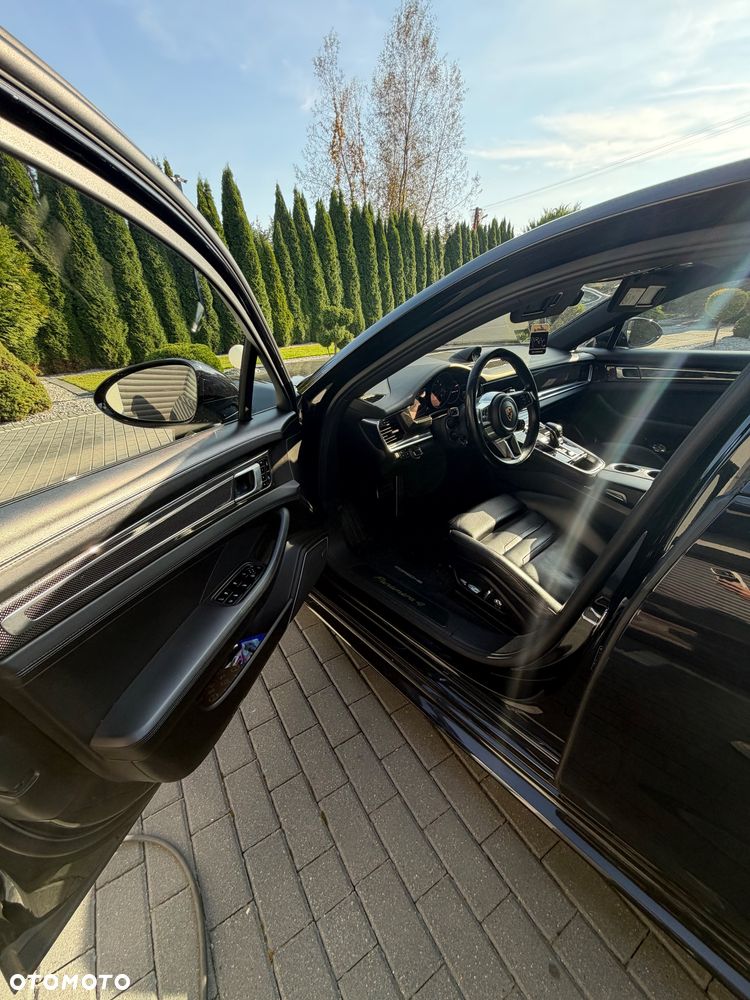 Porsche Panamera - 11