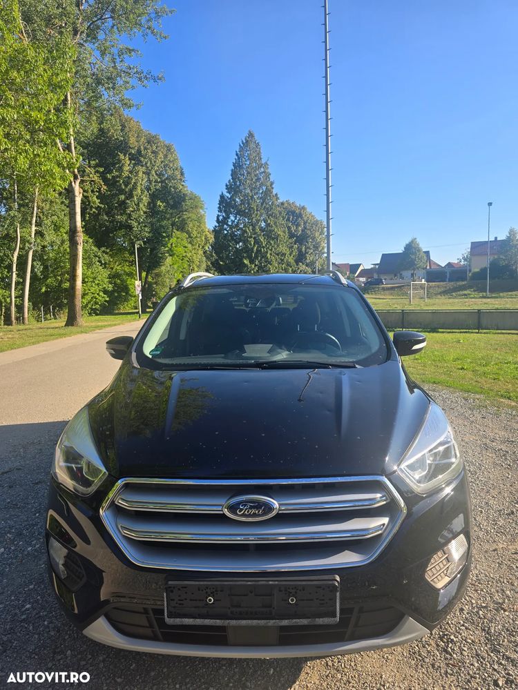 Ford Kuga - 1