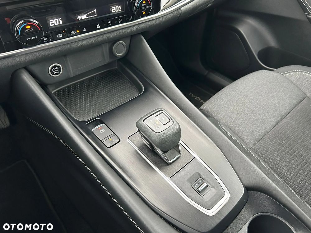 Nissan Qashqai 1.3 DIG-T MHEV N-Connecta Xtronic - 12