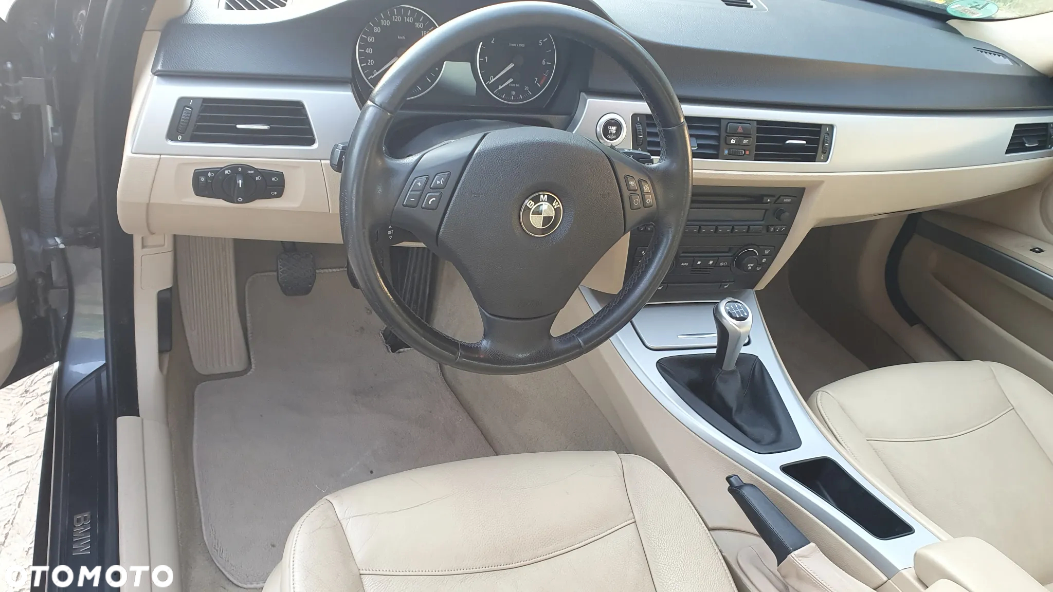 BMW Seria 3 320i - 9