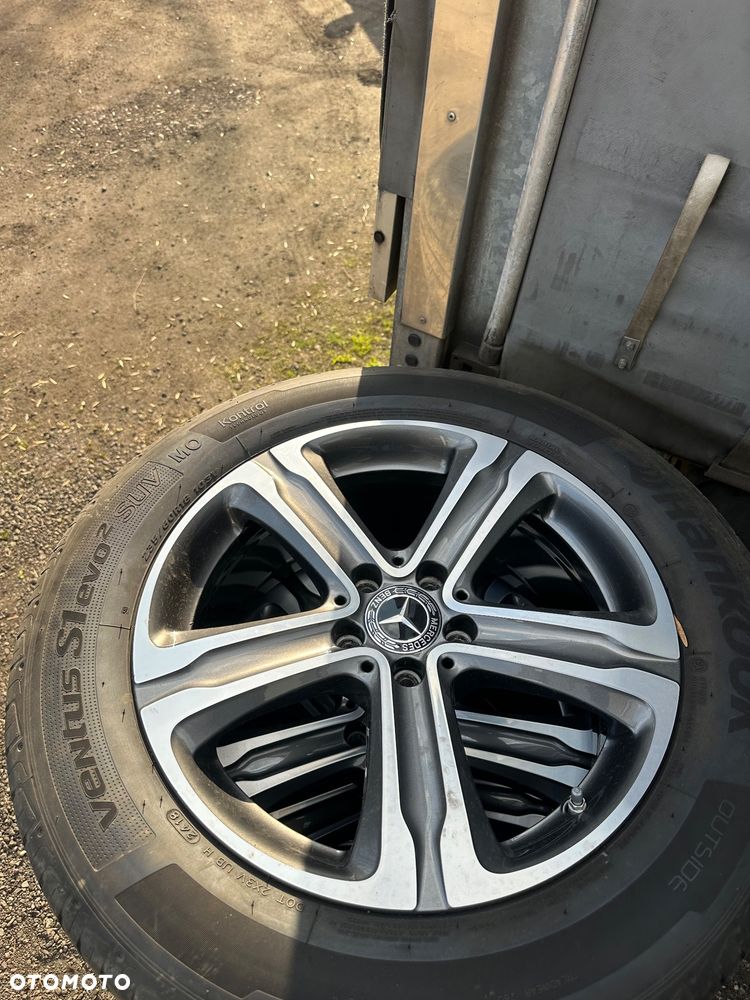 Mercedes-Benz GLC 250 4-Matic - 20