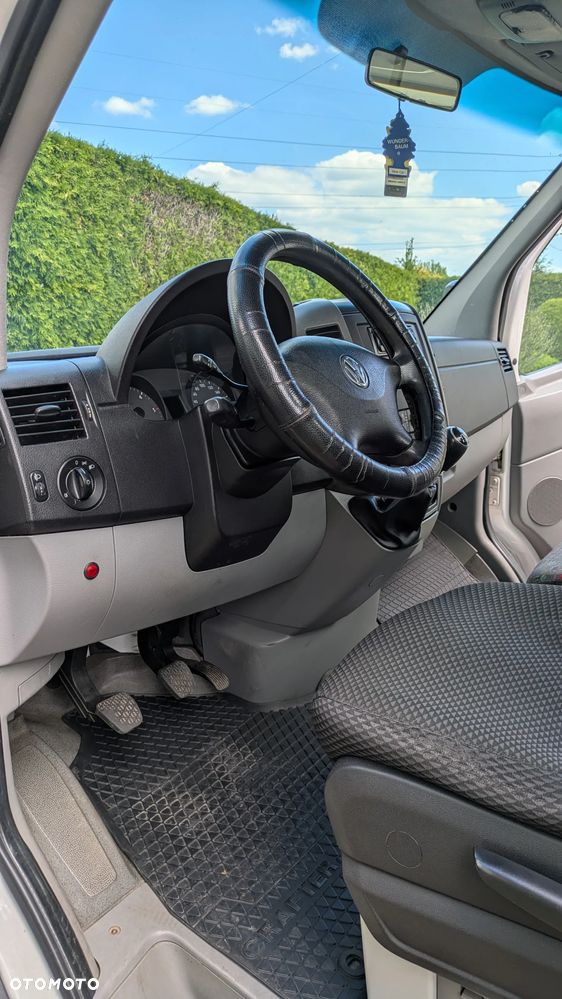 Volkswagen Crafter - 13