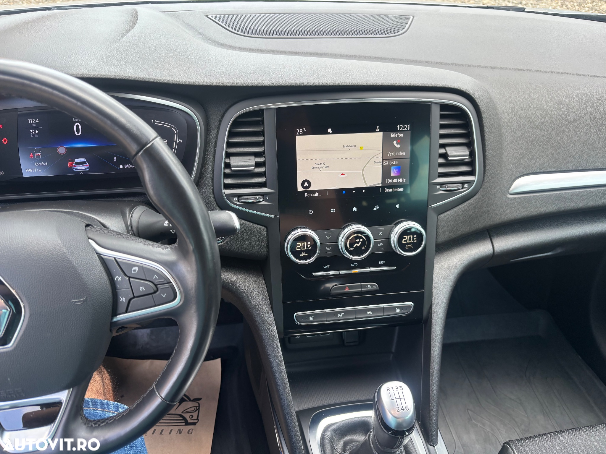 Renault Megane Blue dCi 116 Intens - 8