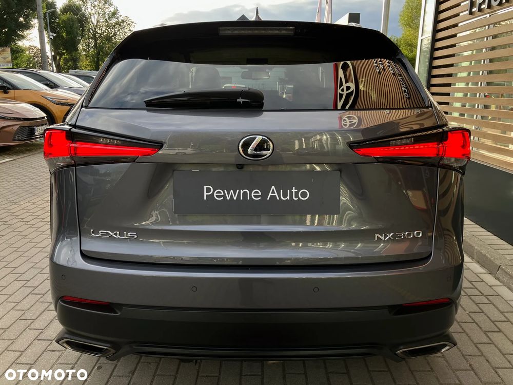 Lexus NX 300 F Impression AWD - 6