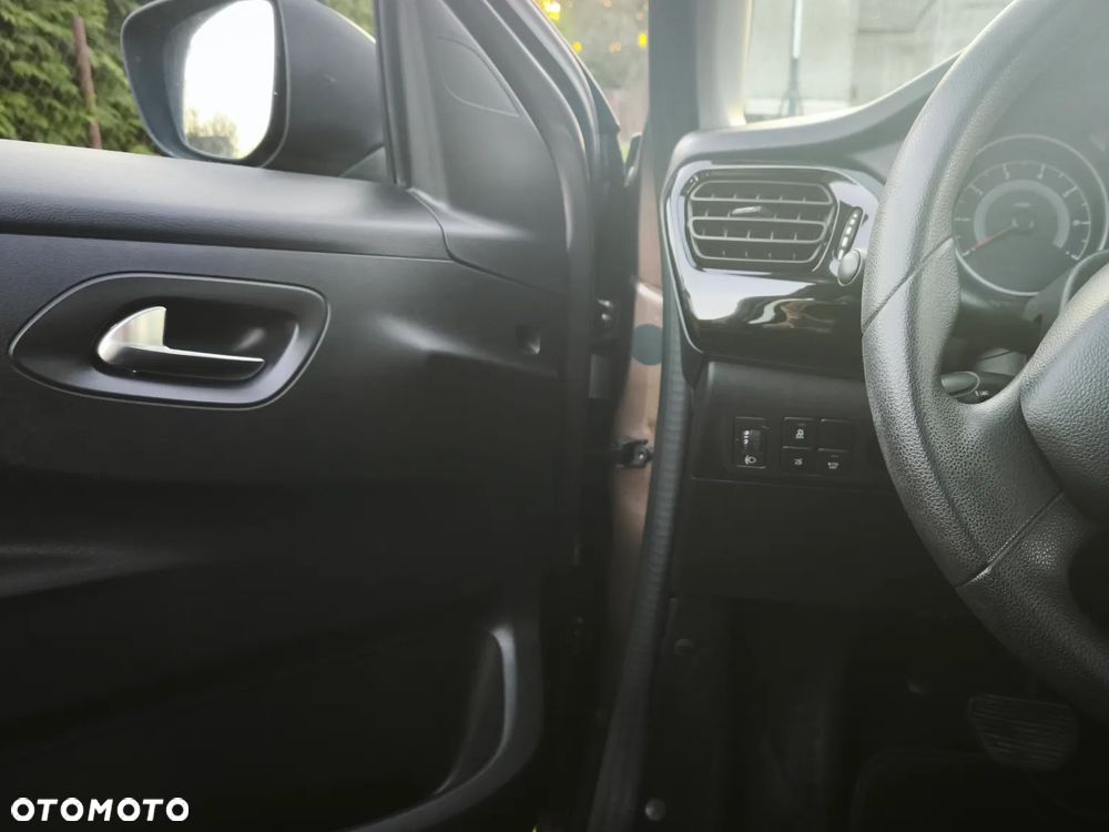Peugeot 301 1.2 Pure Tech Active S&S ETG - 11