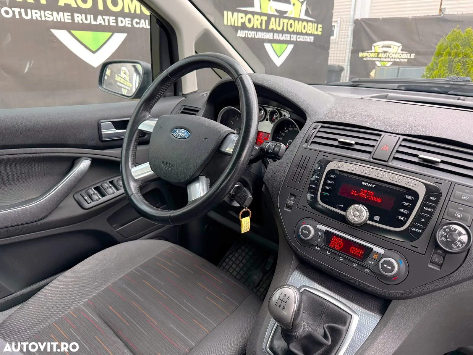 Ford C-Max 1.8 Ghia - 8