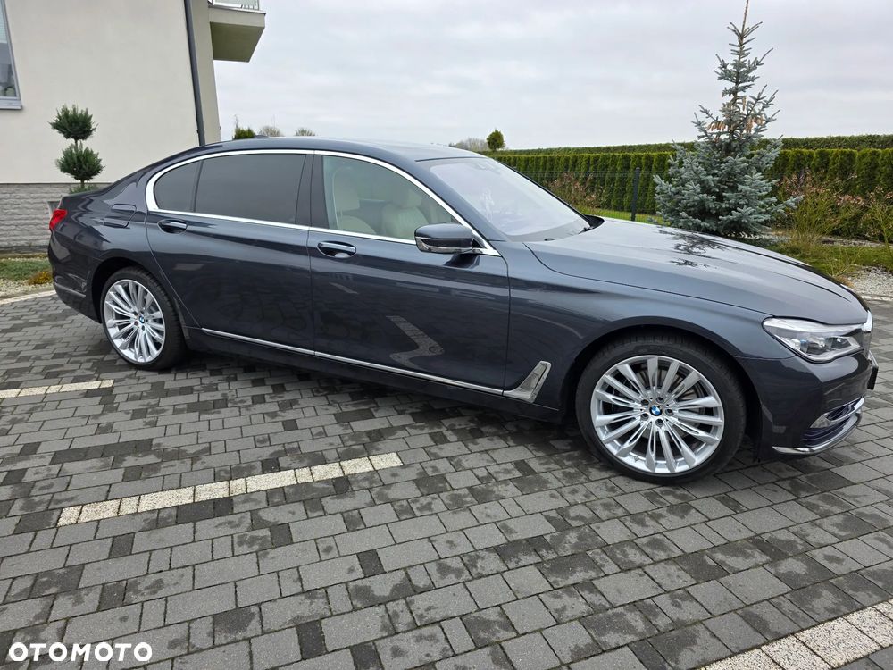 BMW Seria 7 730d xDrive - 22