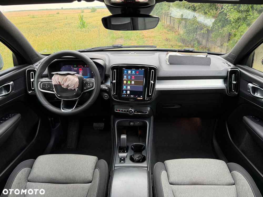 Volvo XC 40 B3 B DKG Plus Black Edition - 10