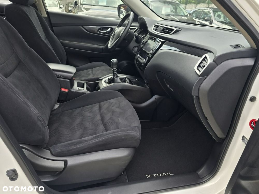 Nissan X-Trail 1.6 DIG-T Tekna 2WD 7os - 9