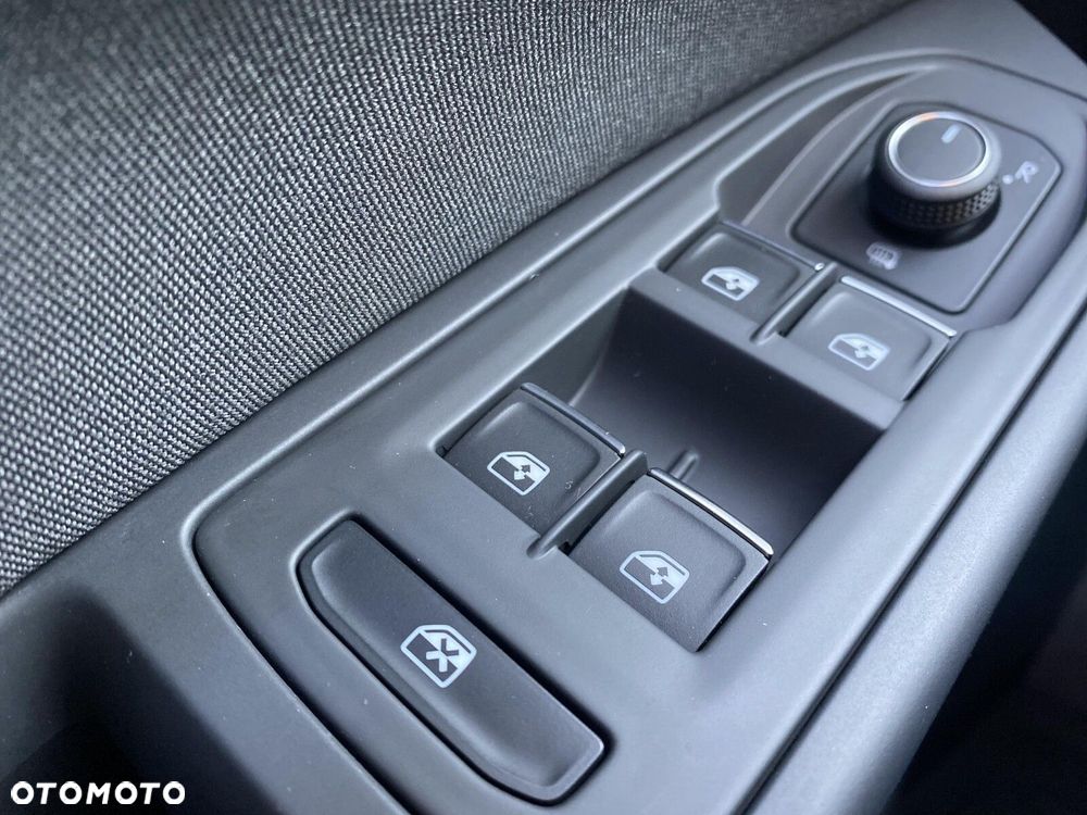 Volkswagen Golf Variant - 16