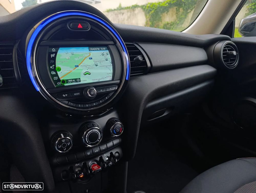 MINI 3 Portas One - 8