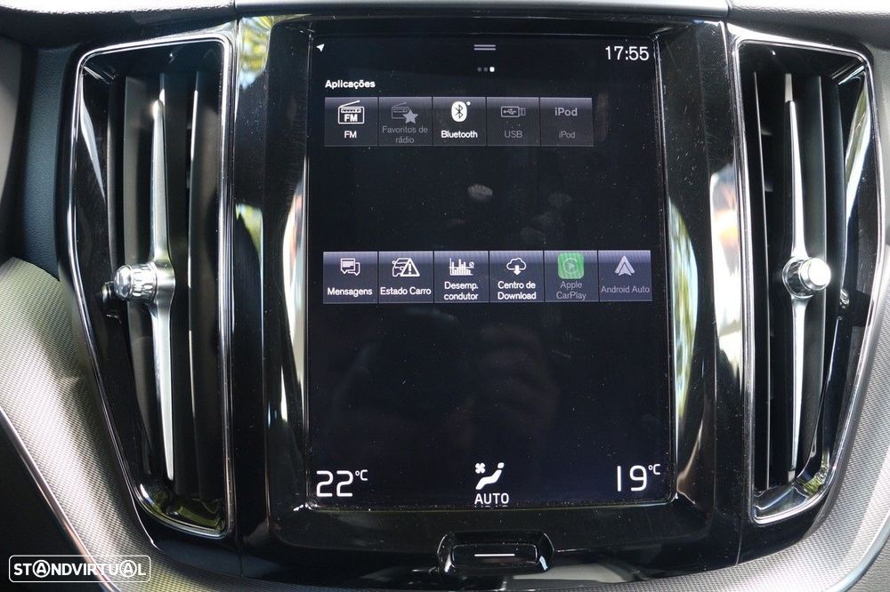 Volvo XC 60 2.0 T8 PHEV R-Design AWD - 36