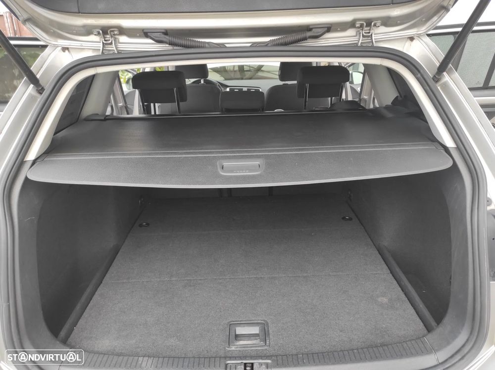 VW Golf Variant 1.6 TDi Confortline - 20