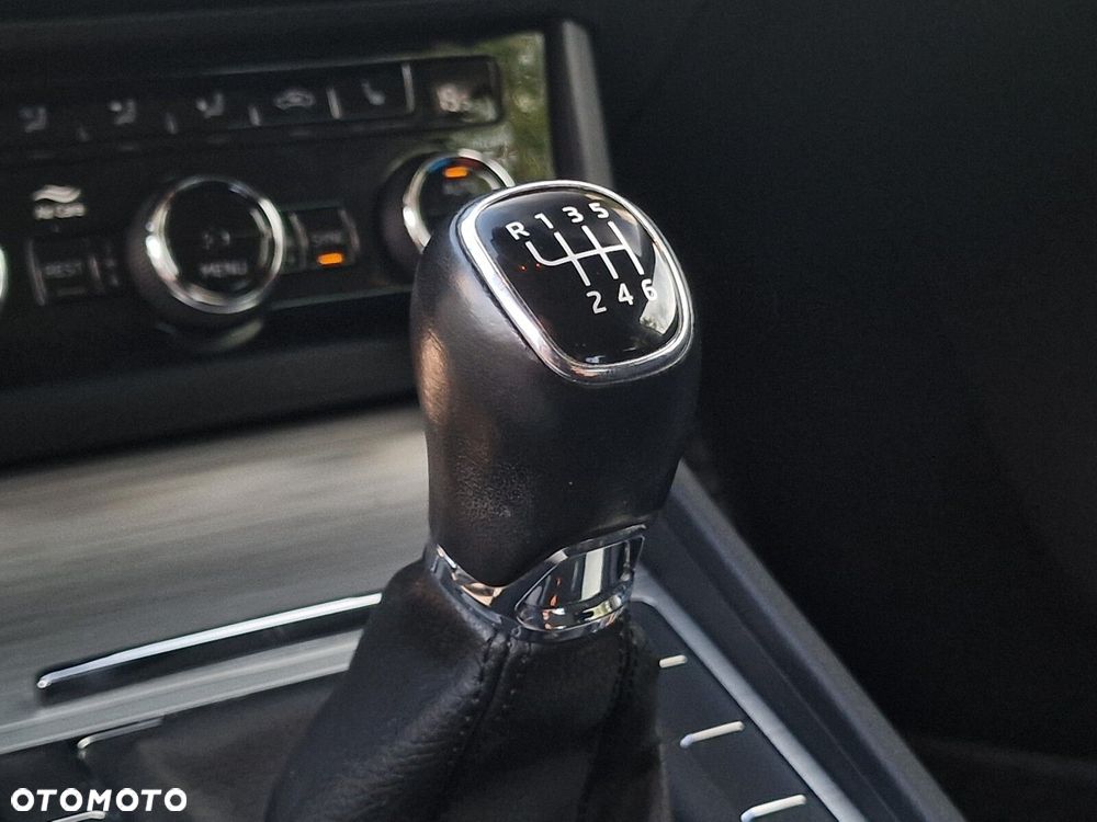 Skoda Superb 1.5 TSI Ambition - 23