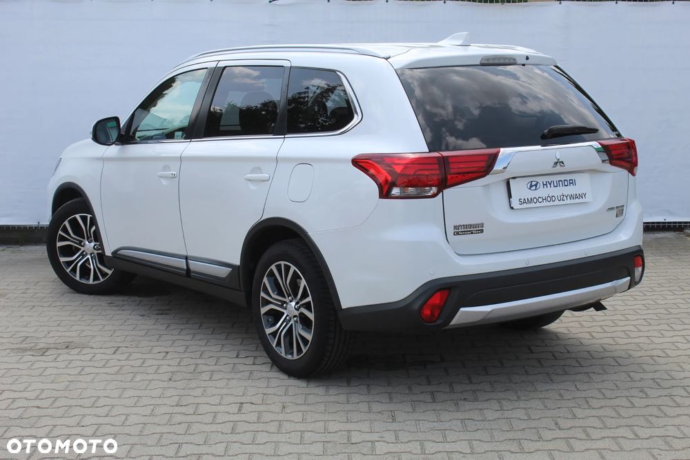 Mitsubishi Outlander 2.0 Intense + 4WD CVT - 3