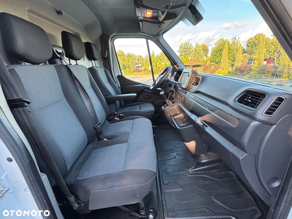 Renault Master - 32
