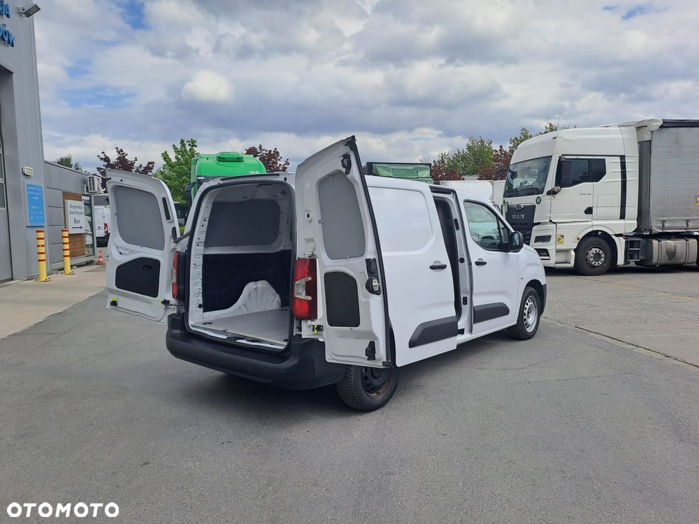 Toyota PROACE CITY | L2H1| Krajowy | 3 Osobowy | - 21