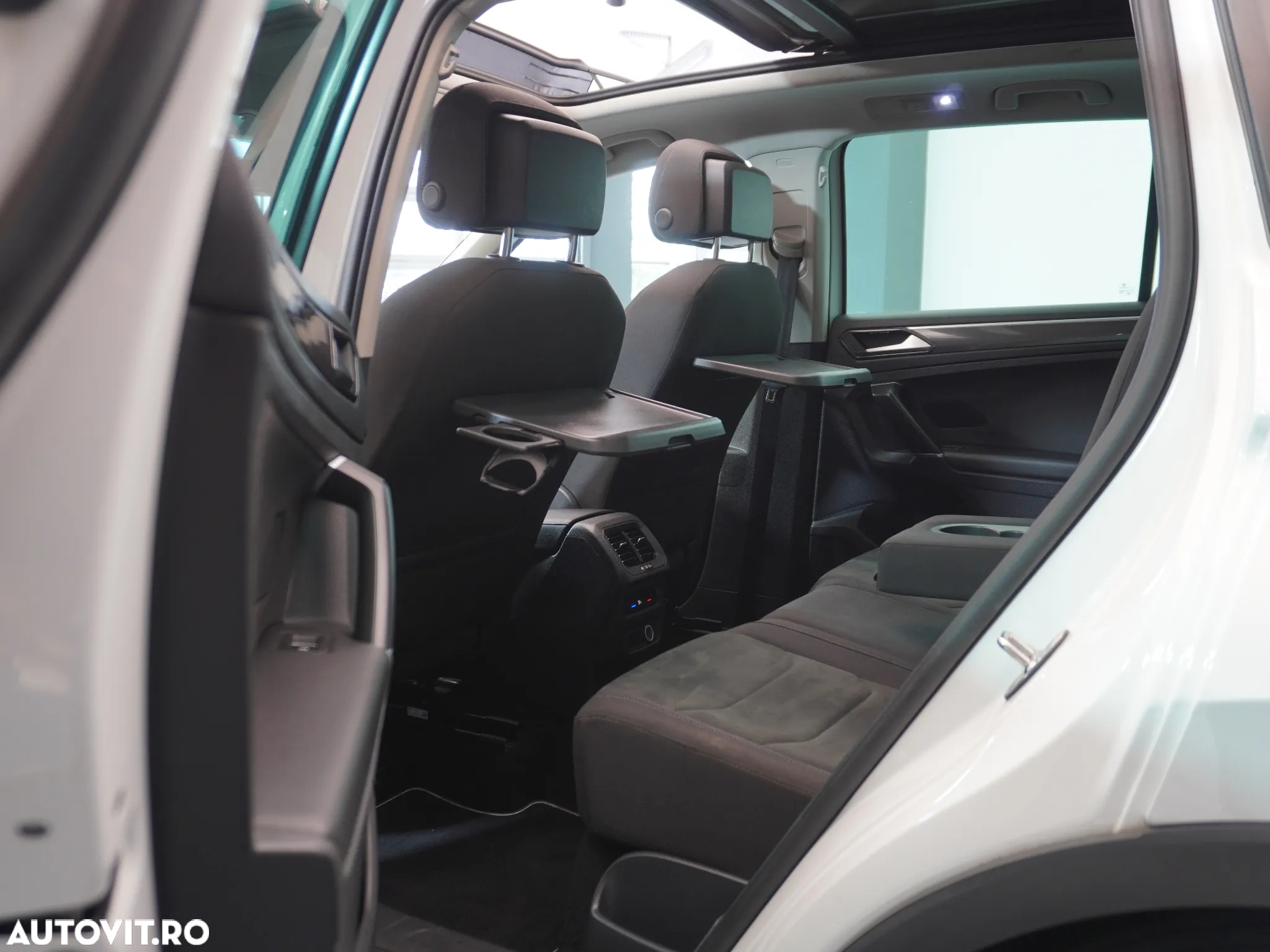 Volkswagen Tiguan 2.0 TDI SCR DSG Elegance - 18
