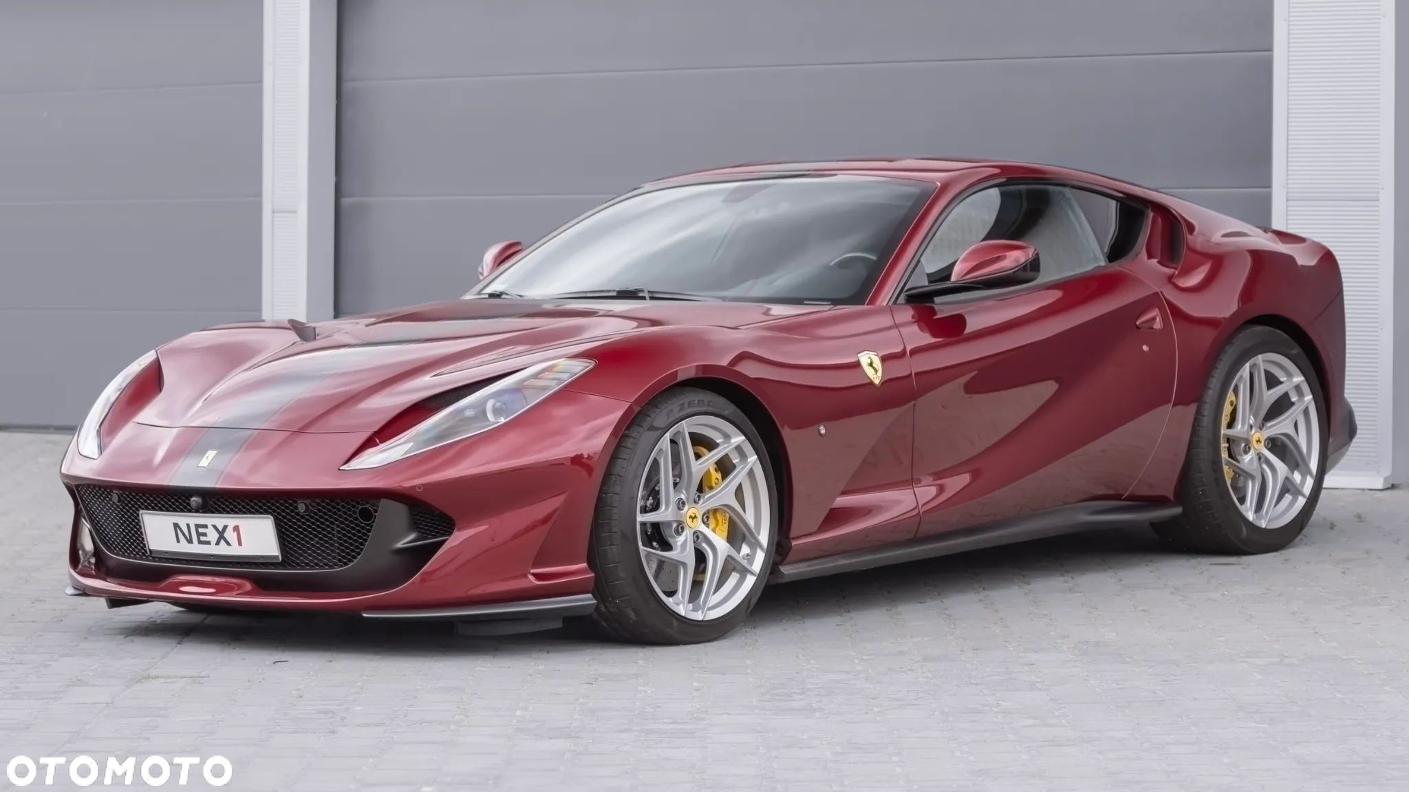 Ferrari 812 Superfast - 1