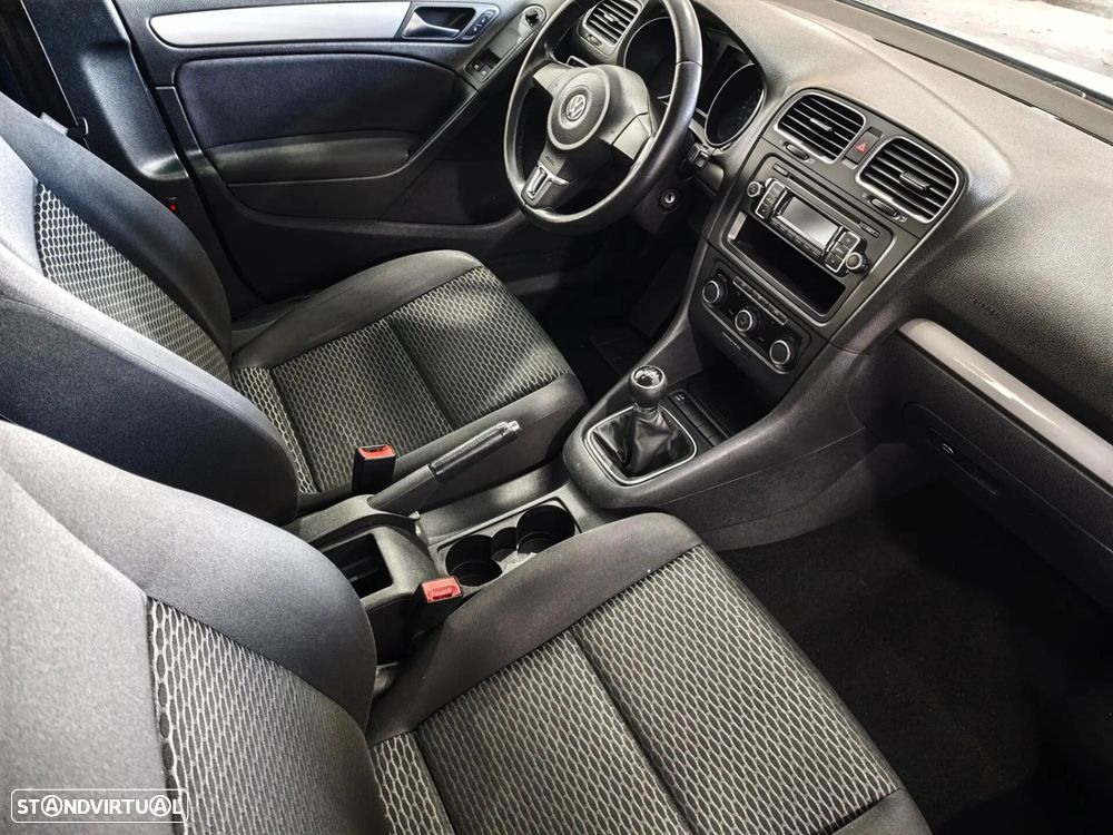 VW Golf 1.6 TDi Confortline - 20